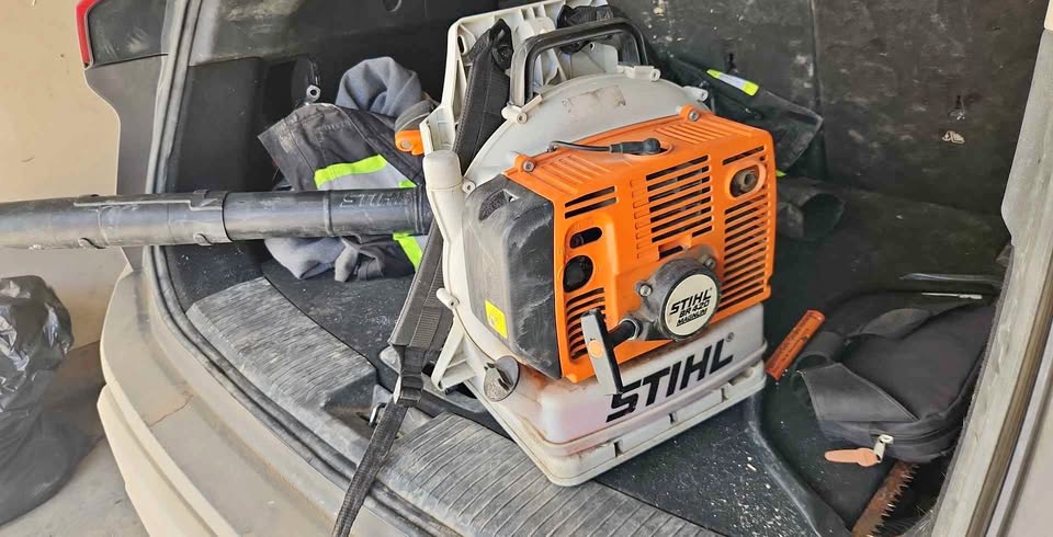Stihl Gas Leaf Blower — Backpack Style