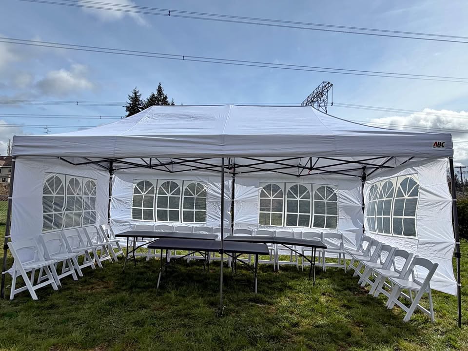10x20 Party Tent with Sidewalls