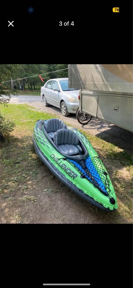 2x Hardshell Kayaks + Paddles